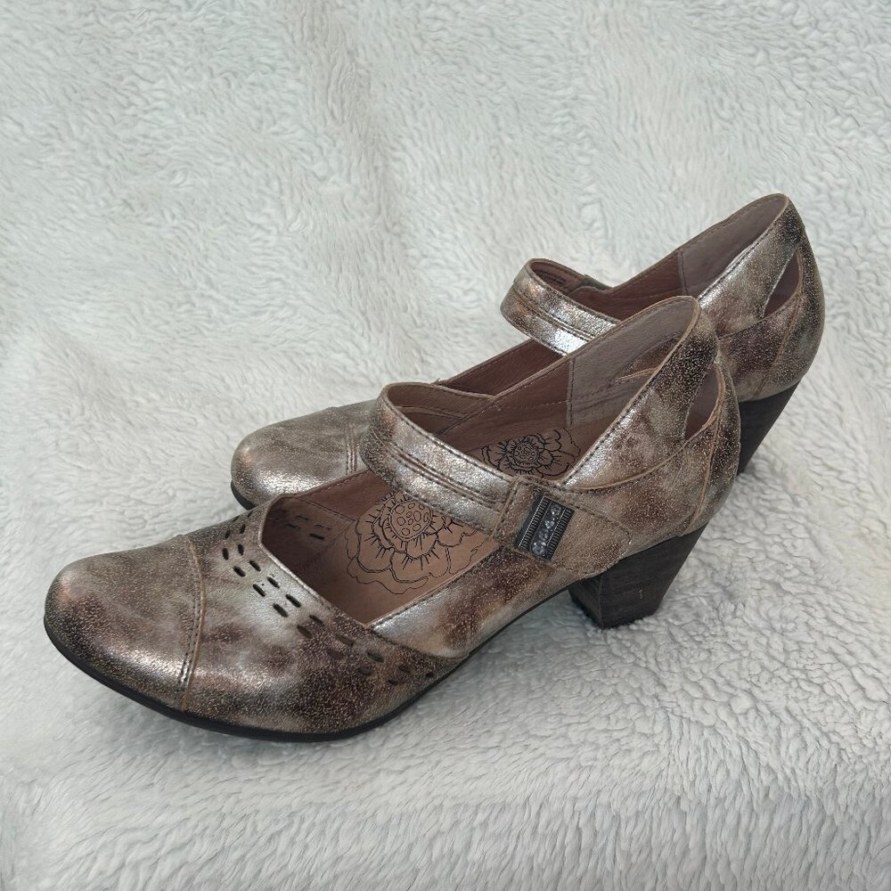 Taos Silver Mary Jane Heels, 38 - Picture 5 of 7